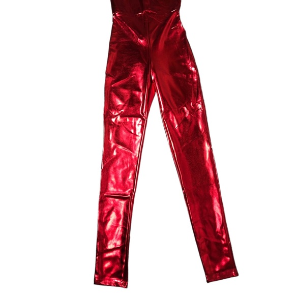 🎃Women’s Red Metallic jumpsuit varios sizes❤️ - Picture 8 of 12